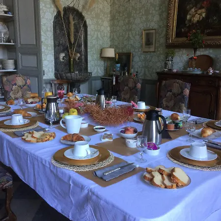 Nocleg ze śniadaniem Chateau De Clermont-saves