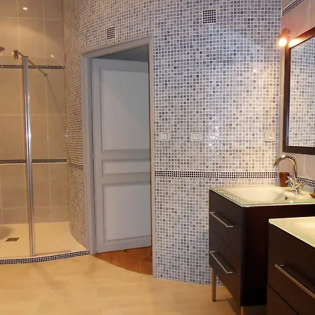 Bed and Breakfast Chateau De Clermont-saves *