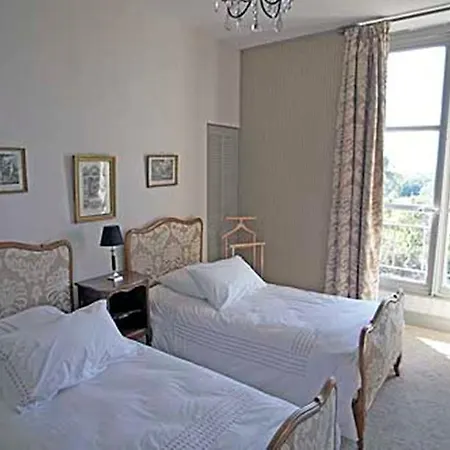 Chateau De Clermont-saves Bed & Breakfast *